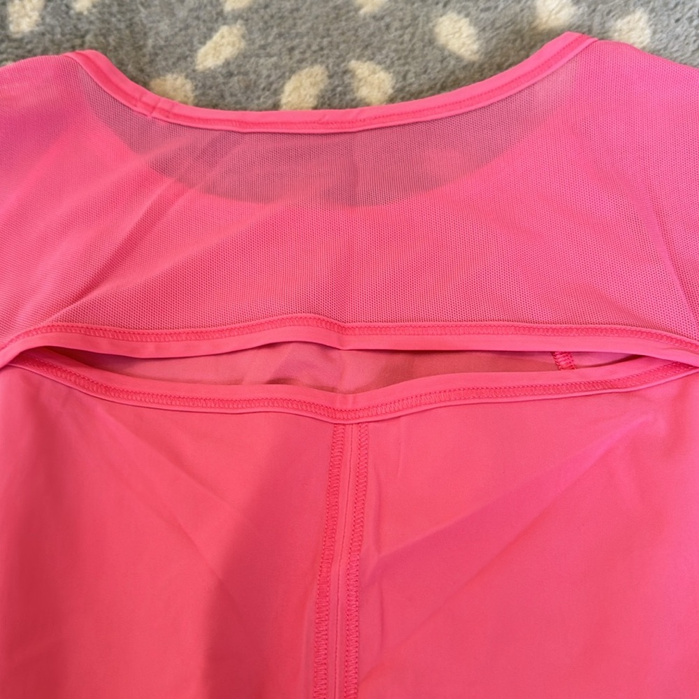 Lululemon Women’s Pink Cropped Athletic Tank Top - Picture 5 of 7
